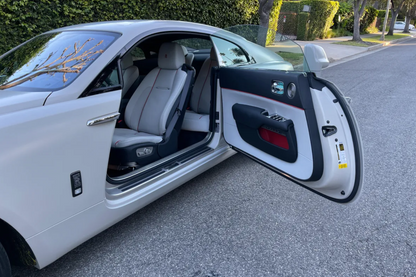 Rolls-Royce Wraith (White)