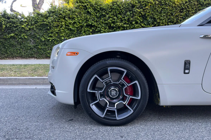 Rolls-Royce Wraith (White)
