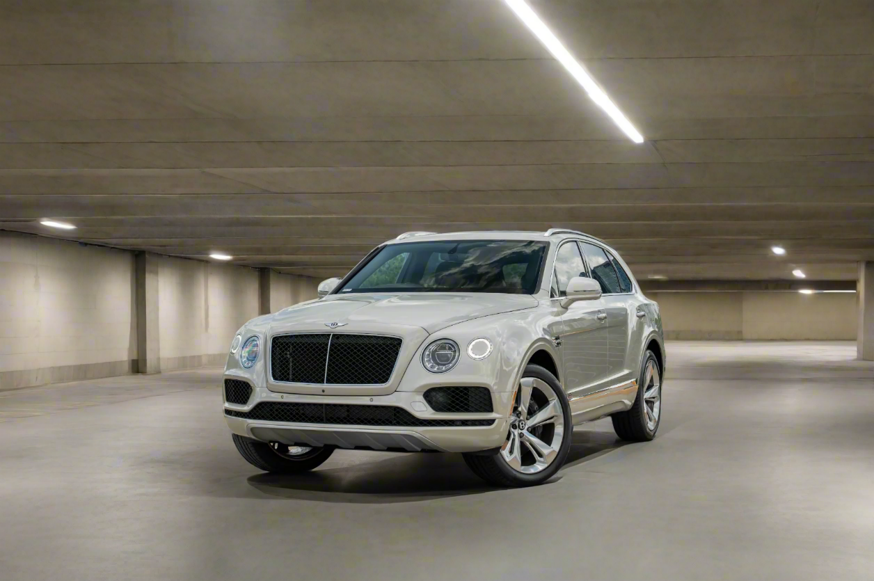 Bentley Bentayga (White)