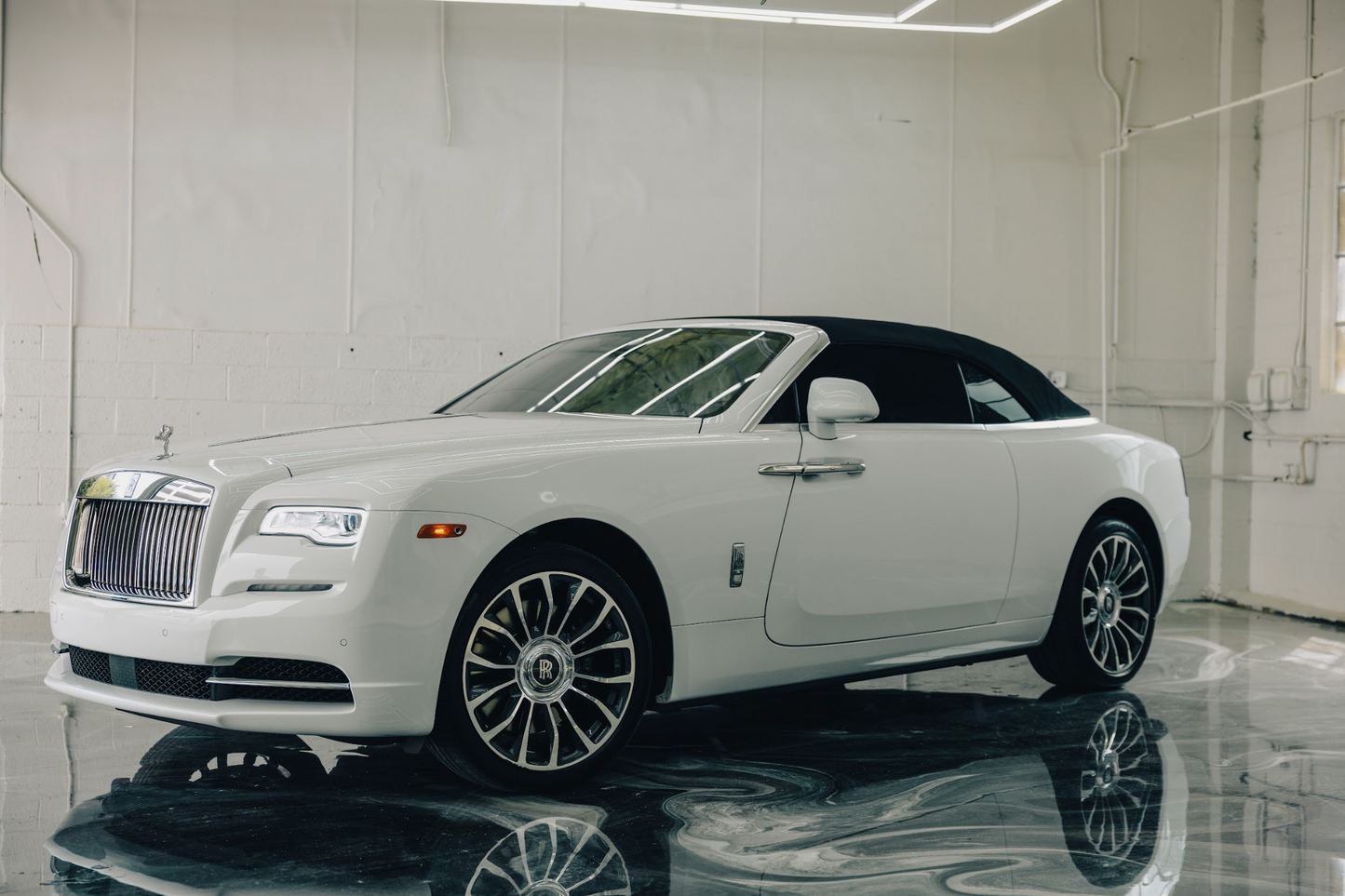 Rolls-Royce Dawn