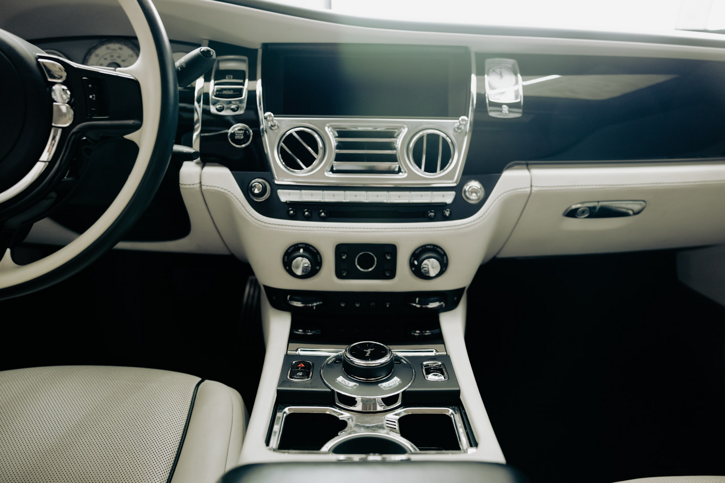 Rolls-Royce Dawn