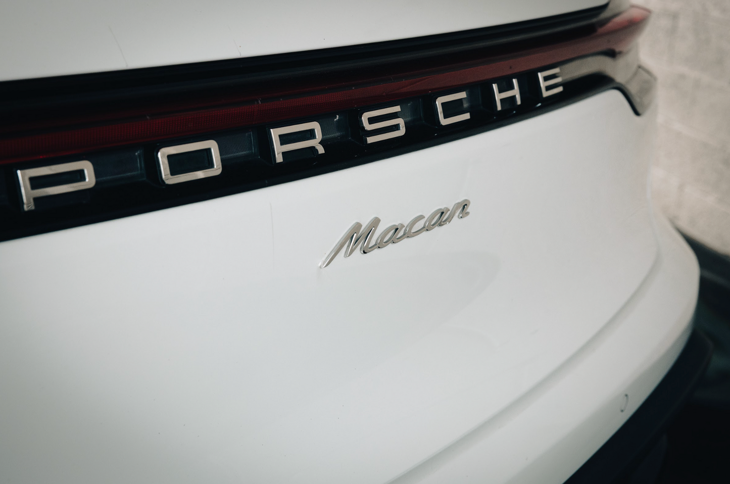 Porsche Macan S (White)